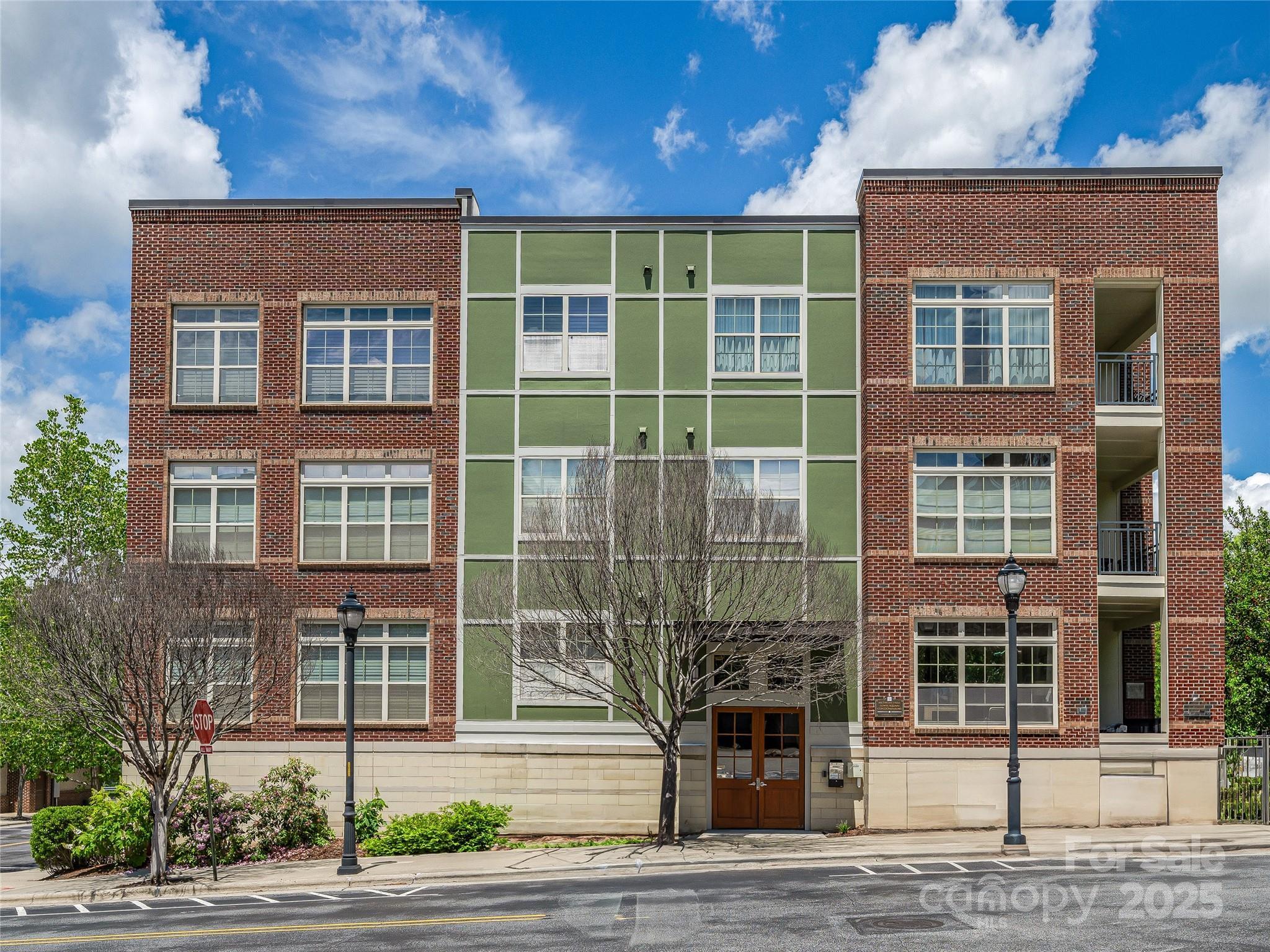 Photo of 5 Farleigh St Condo Unit 107